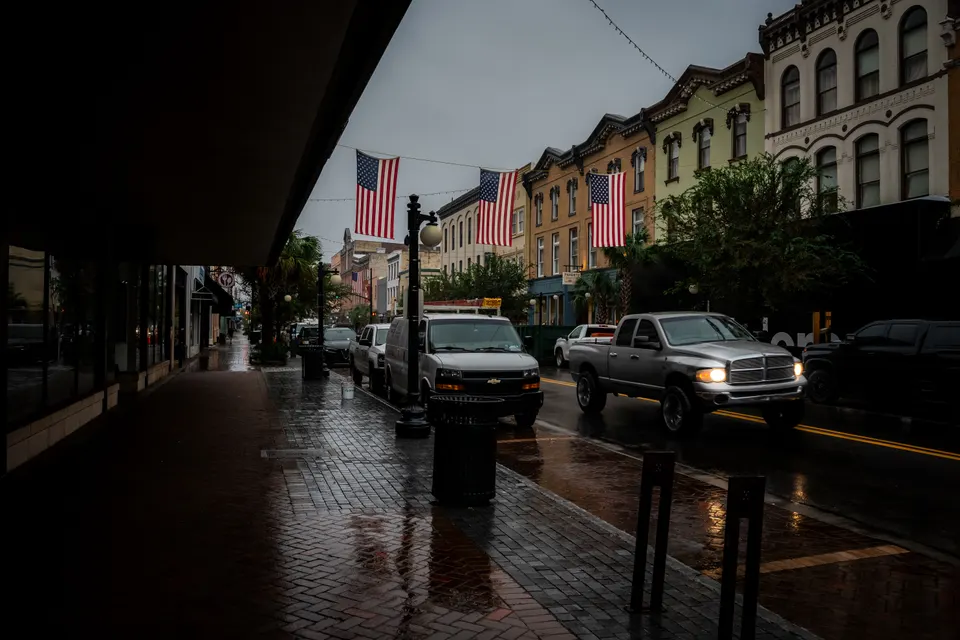 East Lansdowne — towing service
